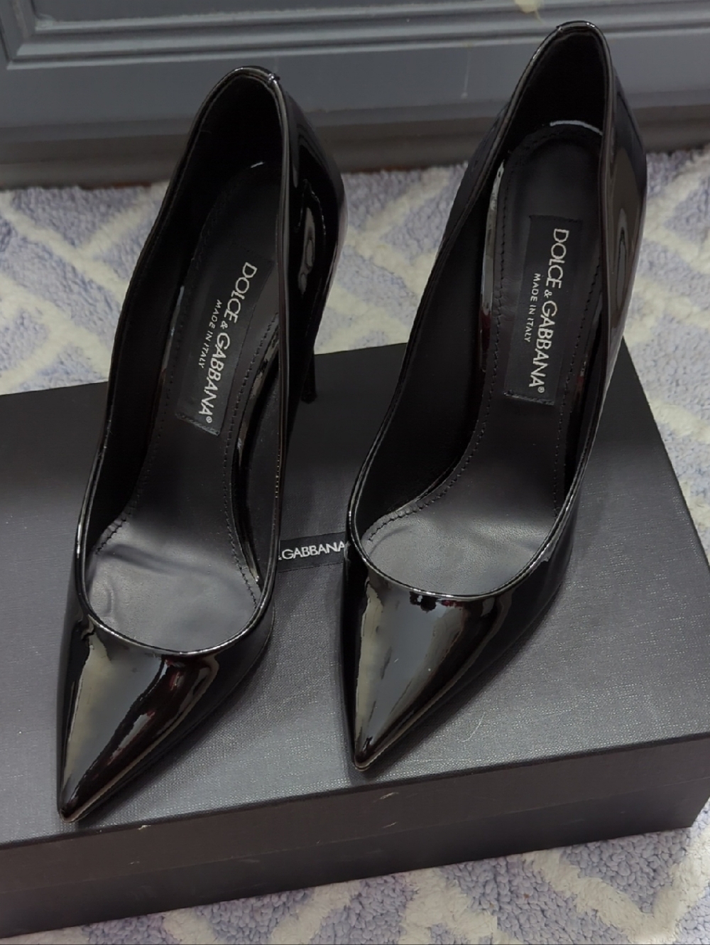 Dolce & Gabbana Black Patent Pointed Toe Stiletto Pumps 105 mm(4 .1 Inches)
